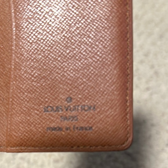 Very Good Condition Louis Vuitton Monogram Card Case - Picture 4 of 9
